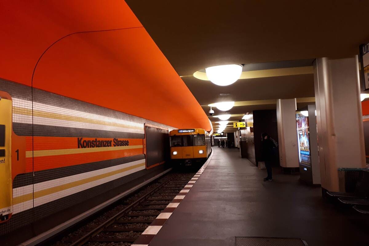 Stazione Konstanzerstrasse